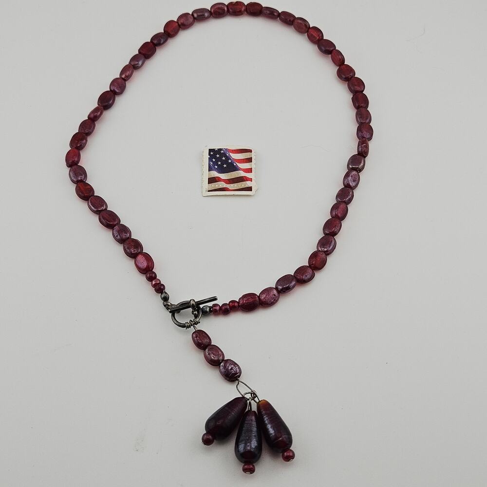Red Beaded Floral Drop Necklace Iridescent Shimmer Fairycore Feminine - Picture 5 of 5